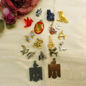 VINTAGE Bird Charm Pendant Lot ~ 19 Mixed Materials Pendant Charm Bird Variety
